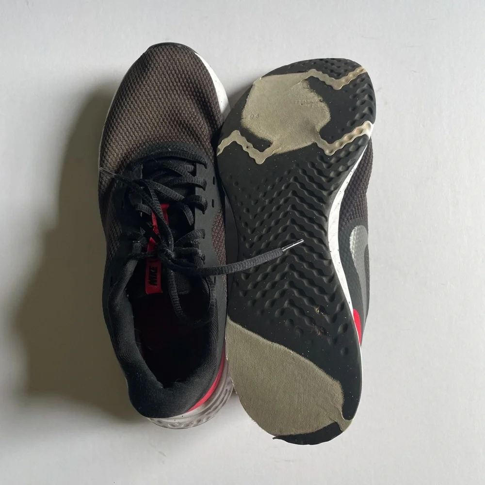 Nike Revolution 5 Running Sneakers Black Size 10 - Picture 12 of 13